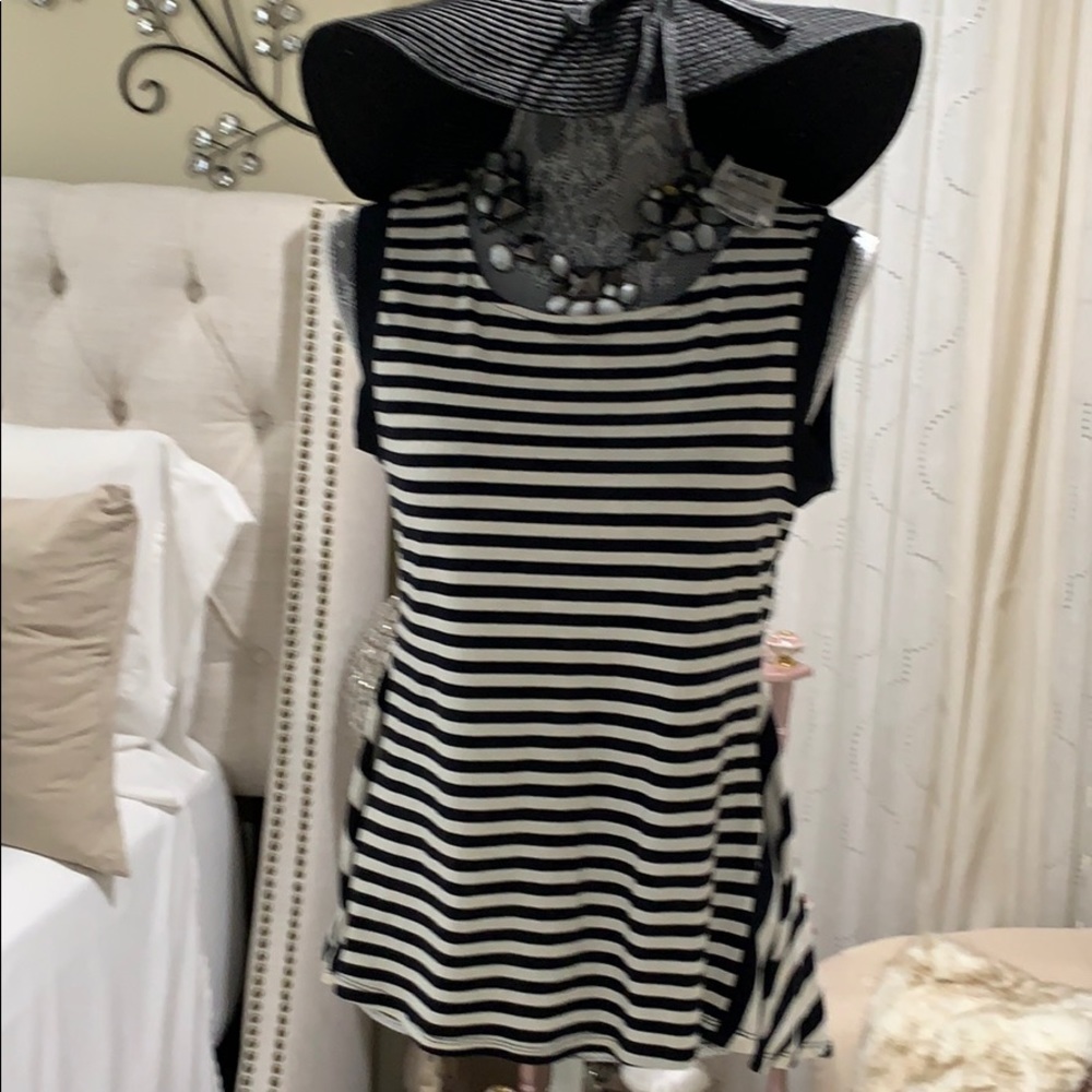 👚 Black and white stripe Shirt 👚